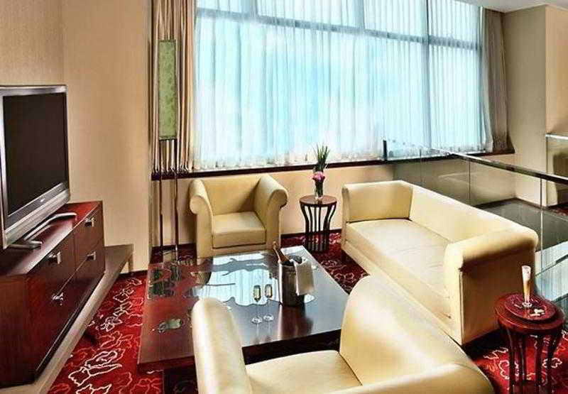 Renaissance Shanghai Zhongshan Park Hotel Oda fotoğraf