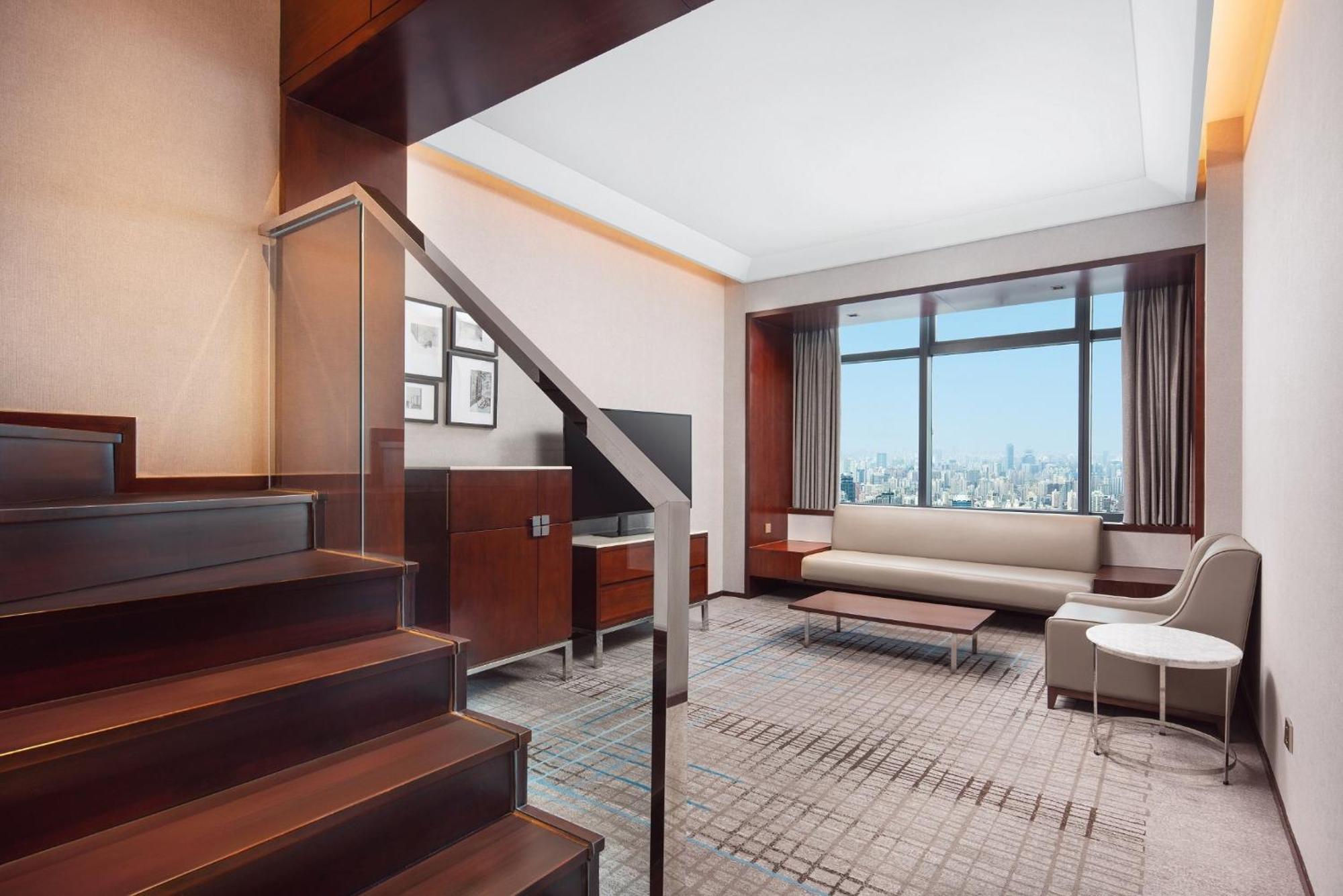 Renaissance Shanghai Zhongshan Park Hotel Dış mekan fotoğraf
