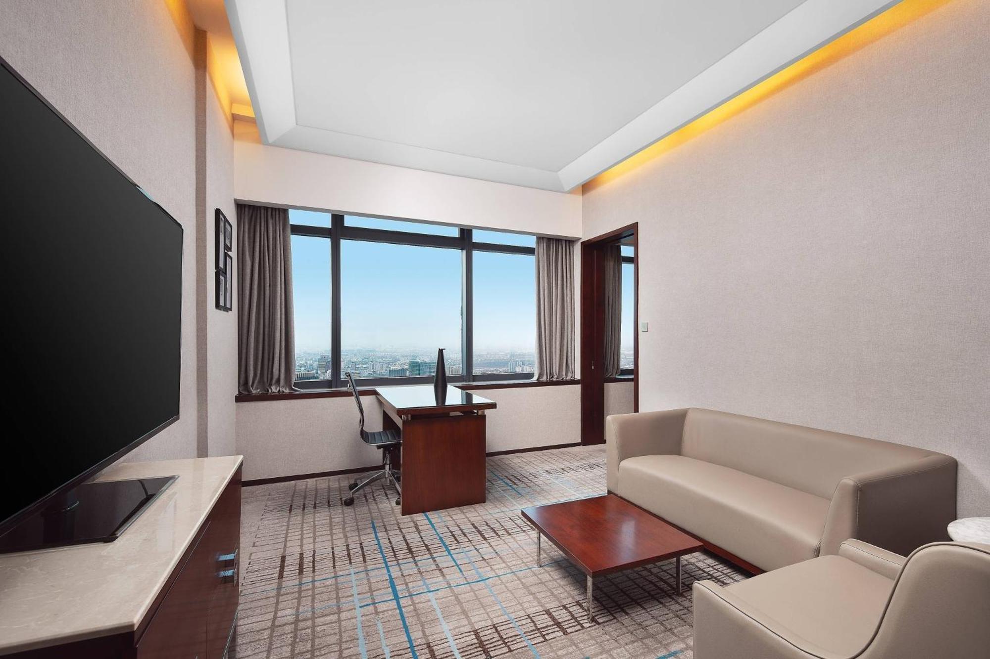 Renaissance Shanghai Zhongshan Park Hotel Dış mekan fotoğraf