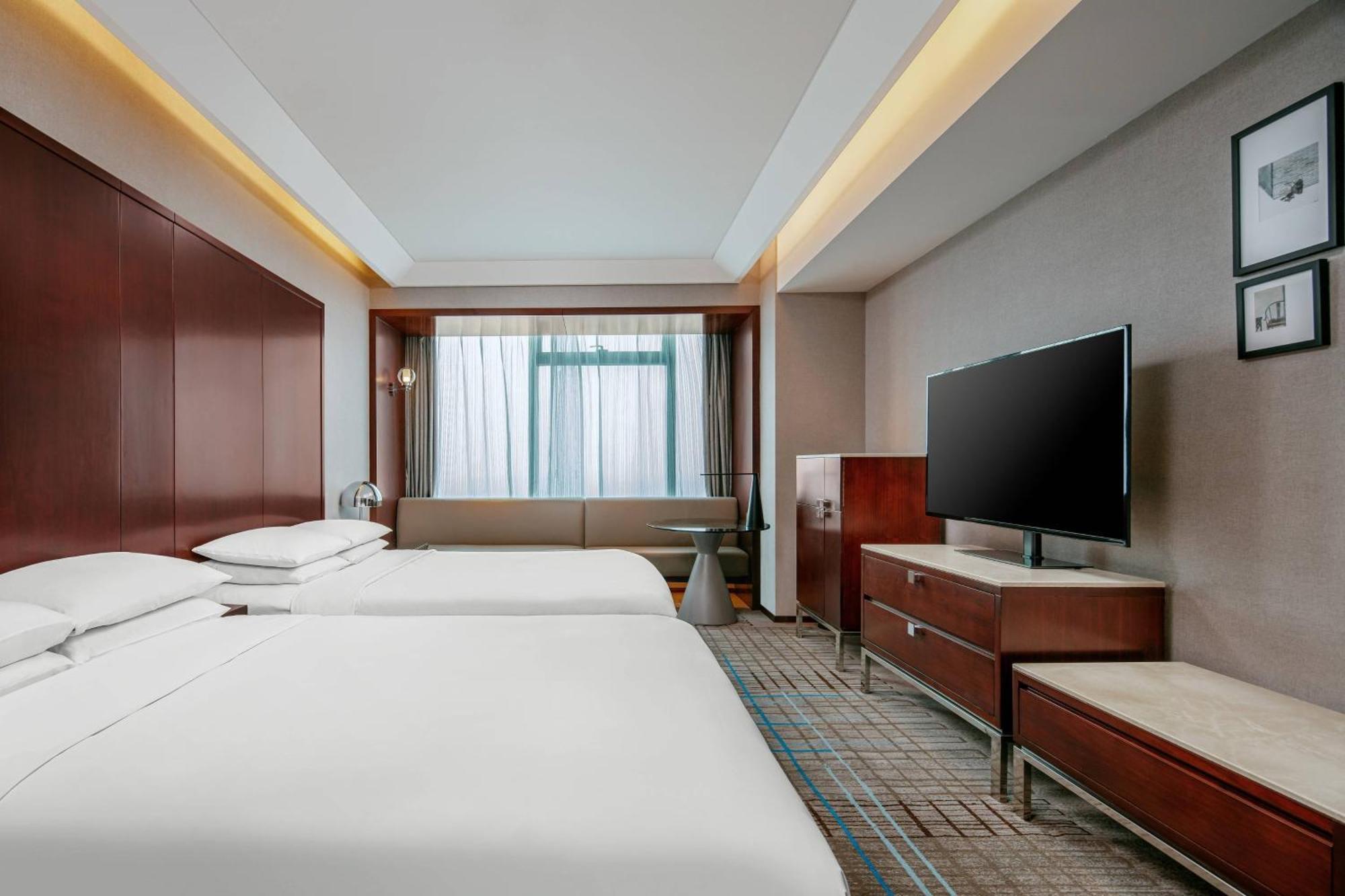 Renaissance Shanghai Zhongshan Park Hotel Dış mekan fotoğraf